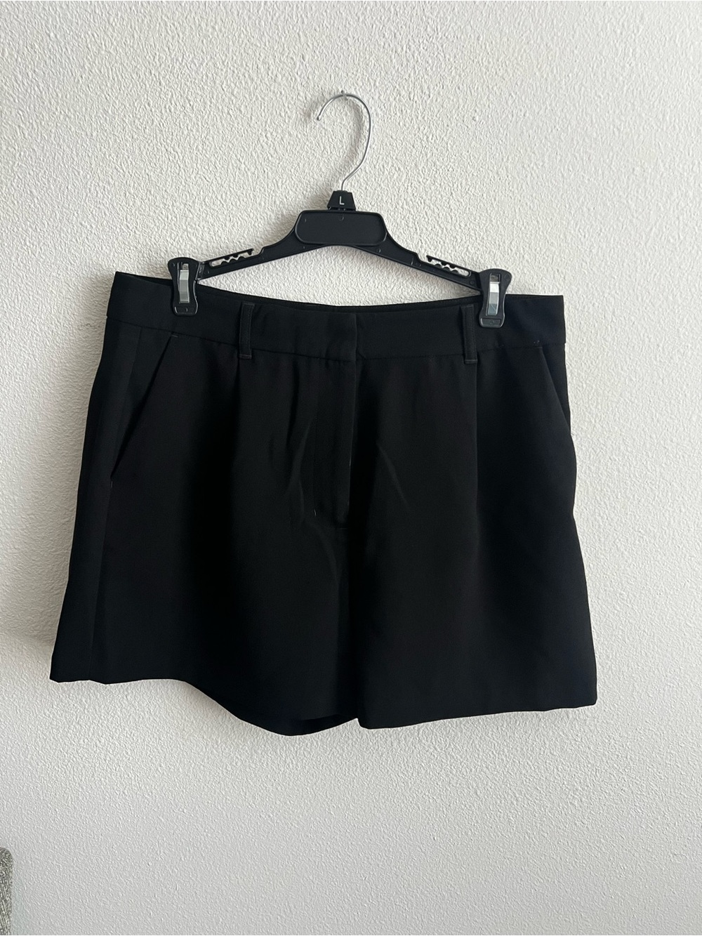 Express Black Tailored Women's Bermuda Shorts